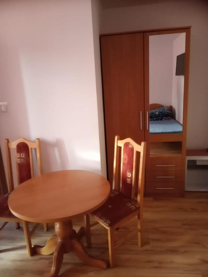 Pokoje Goscinne Tomasz مينزفوجة المظهر الخارجي الصورة